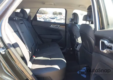 2023 Kia Sportage Hybrid Ex z USA, uszkodzony, nr VIN KNDPVCAG2P7104052